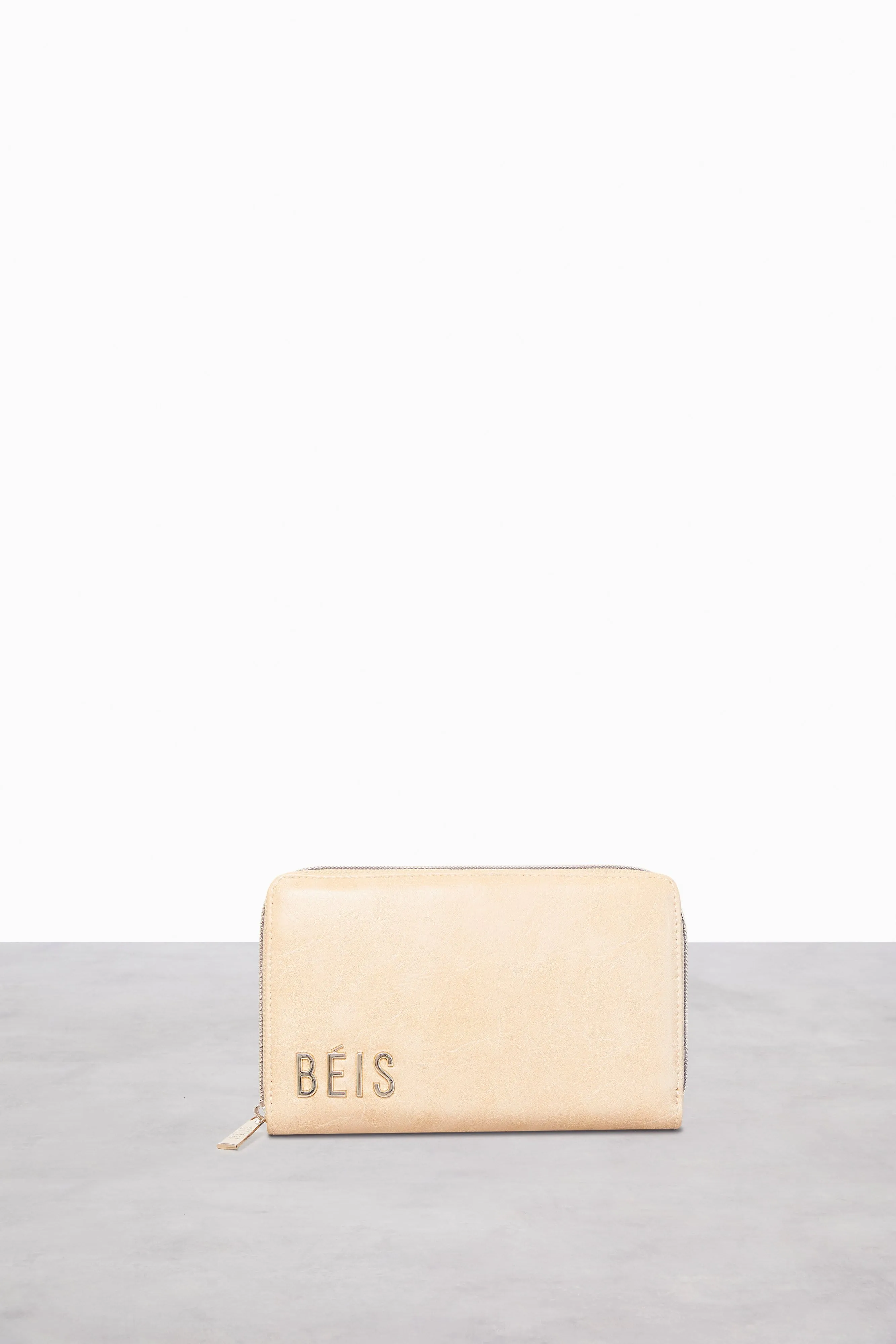 The Travel Wallet in Beige