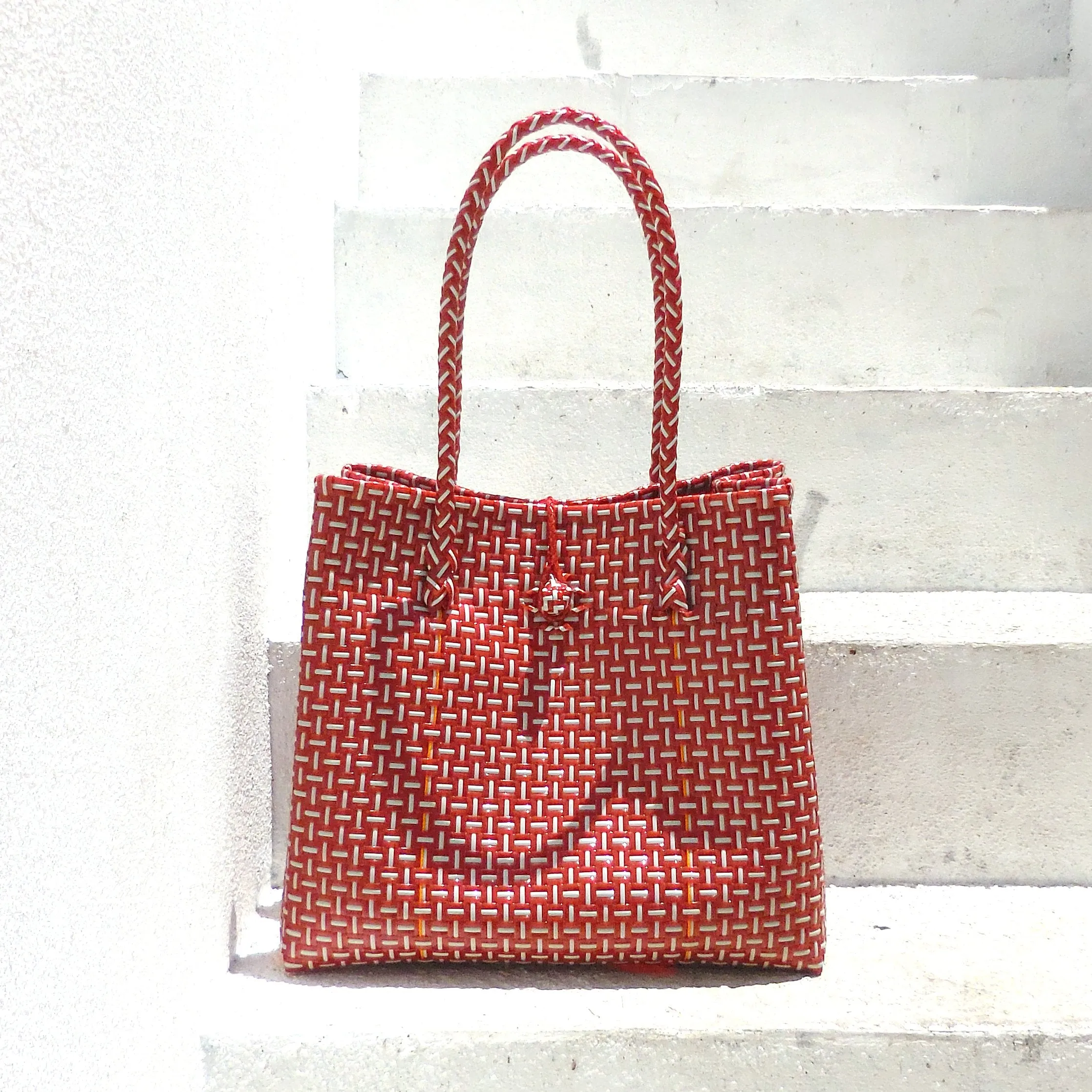 Toko Bazaar Woven Tote Bag - In Red & White